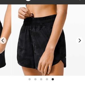 LULULEMON camo size 8 Track that high rise lined short 5”